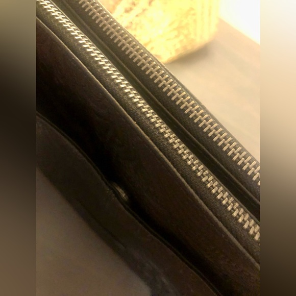 NWT Lucky Brand large black embossed large 100% leather crossbody shoulder purse - Picture 3 of 6